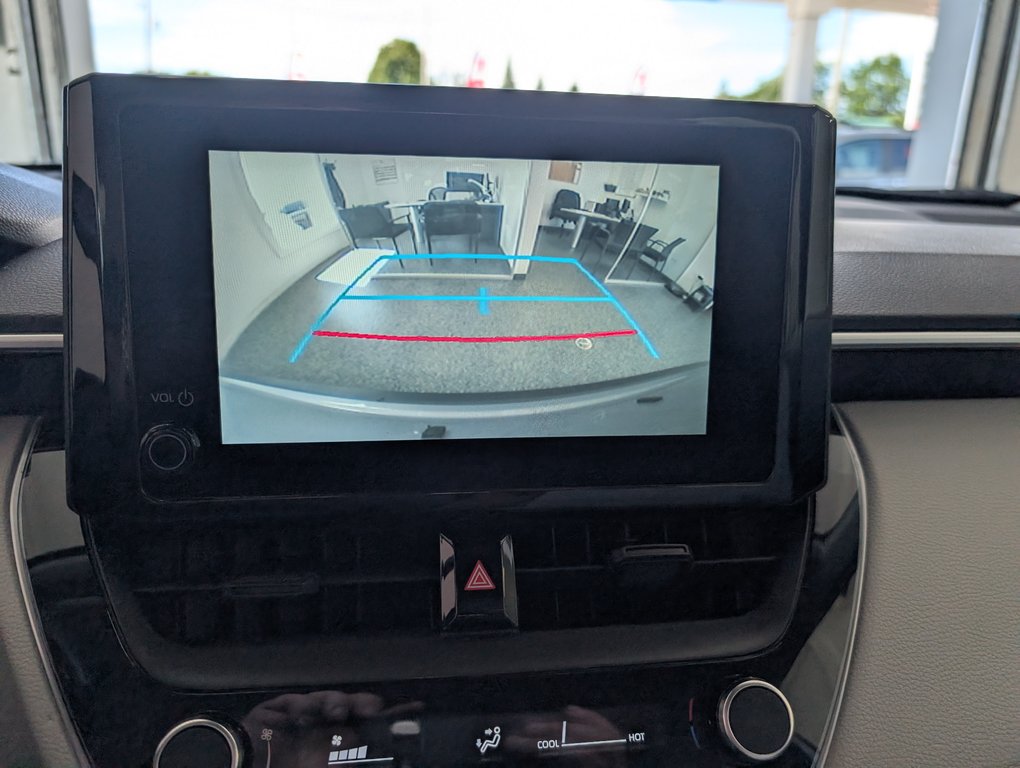 2024 Toyota Corolla Cross L AWD, in Magog, Quebec - 19 - w1024h768px