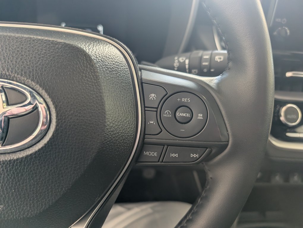 Toyota Corolla Cross XSE HYBRID, GARANTIE JUSQU EN 2029, 2025 à Magog, Québec - 20 - w1024h768px