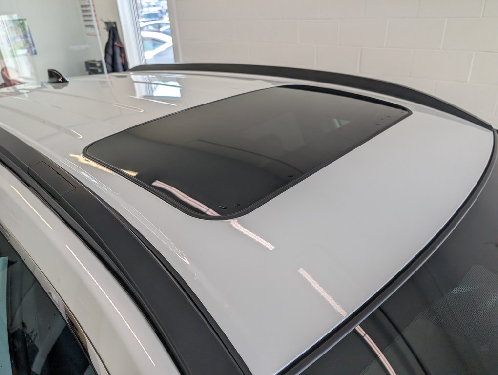 Toyota Corolla Cross XSE HYBRID, GARANTIE JUSQU EN 2029, 2025 à Magog, Québec - 25 - w1024h768px