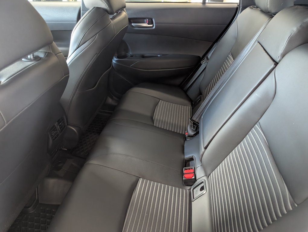 Toyota Corolla Cross XSE HYBRID, GARANTIE JUSQU EN 2029, 2025 à Magog, Québec - 10 - w1024h768px