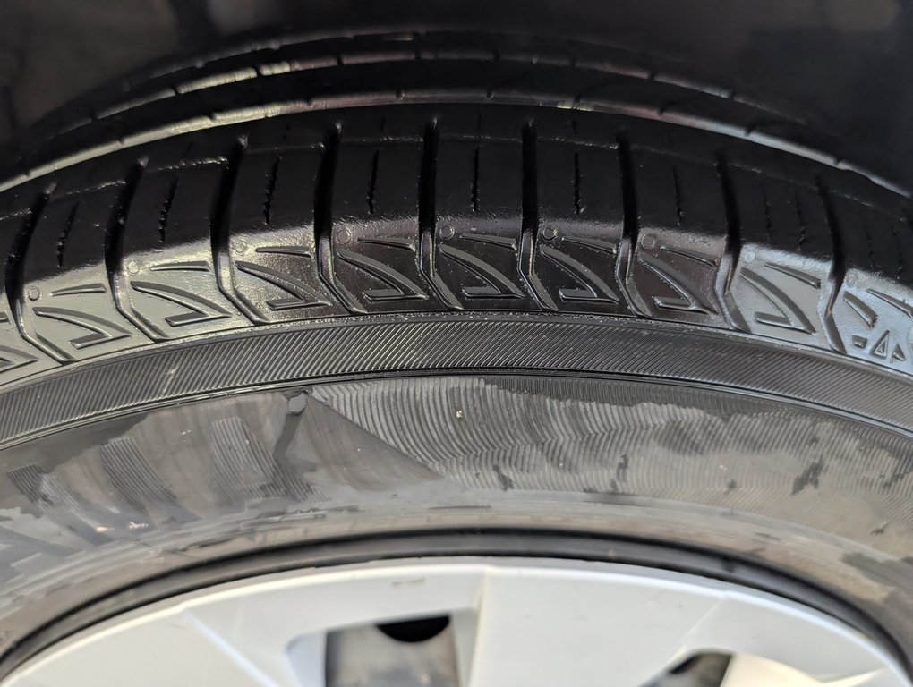 Toyota Corolla Hatchback AUTOMATIQUE, A/C, 2020 à Magog, Québec - 22 - w1024h768px