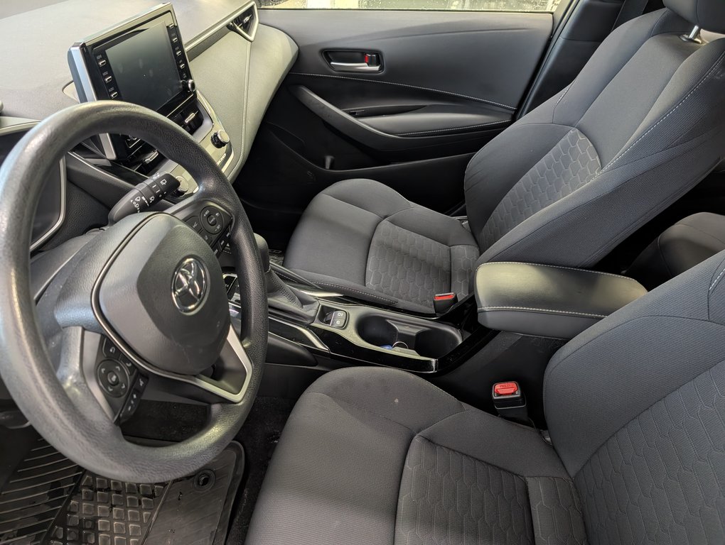 Toyota Corolla Hatchback AUTOMATIQUE, A/C, 2020 à Magog, Québec - 12 - w1024h768px