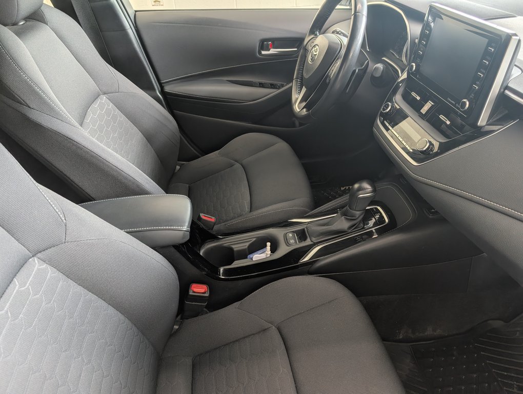 Toyota Corolla Hatchback AUTOMATIQUE, A/C, 2020 à Magog, Québec - 6 - w1024h768px