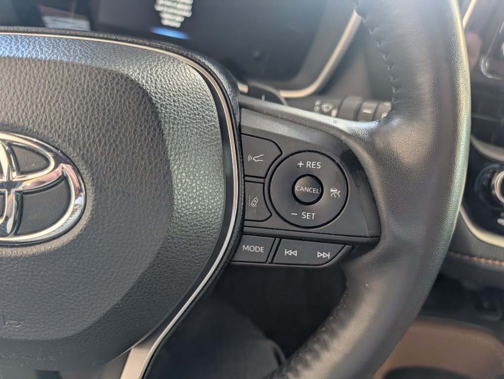 Toyota Corolla Hatchback XSE, CUIR, 2020 à Magog, Québec - 20 - w1024h768px