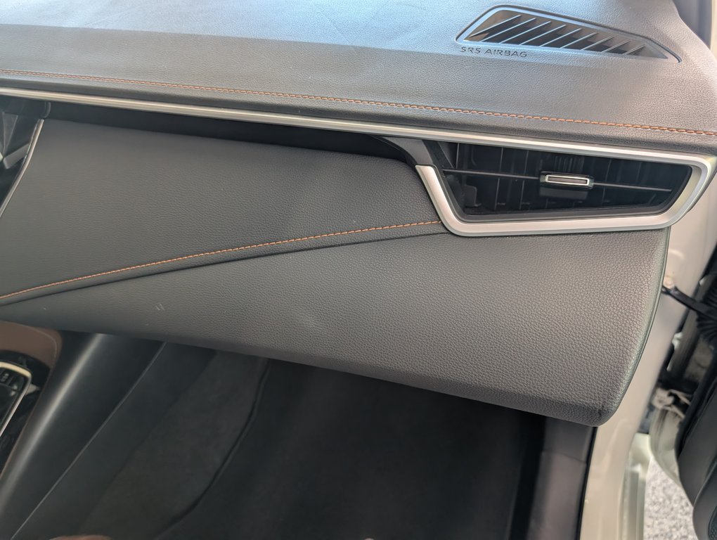Toyota Corolla Hatchback XSE, CUIR, 2020 à Magog, Québec - 9 - w1024h768px