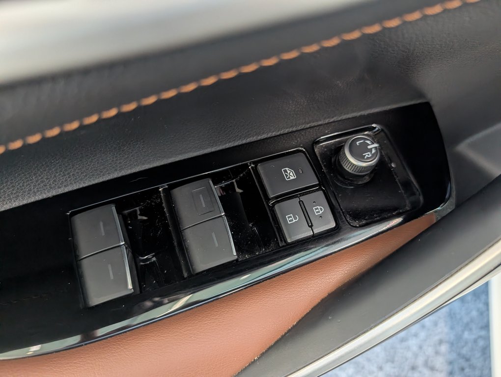 Toyota Corolla Hatchback XSE, CUIR, 2020 à Magog, Québec - 14 - w1024h768px