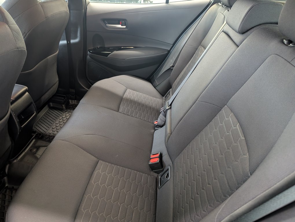 Toyota Corolla Hatchback AUTOMATIQUE, GARANTIE JUSQU EN 2026, 2022 à Magog, Québec - 11 - w1024h768px