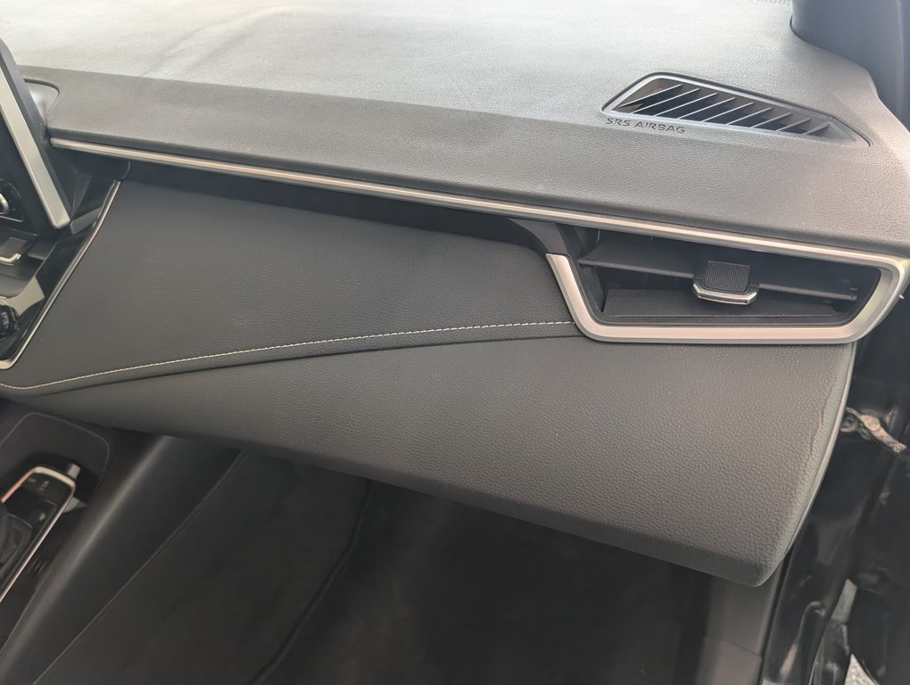 2022 Toyota Corolla Hatchback SE, AUTOMATIQUE, in Magog, Quebec - 9 - w1024h768px