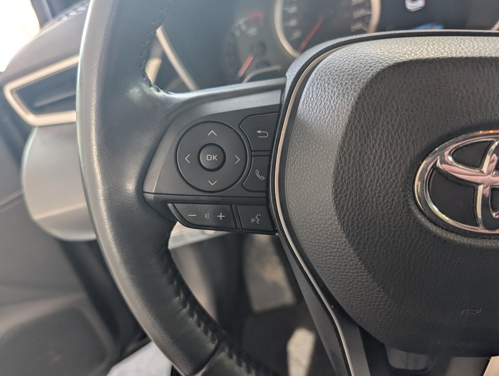 2022 Toyota Corolla Hatchback SE, AUTOMATIQUE, in Magog, Quebec - 18 - w1024h768px
