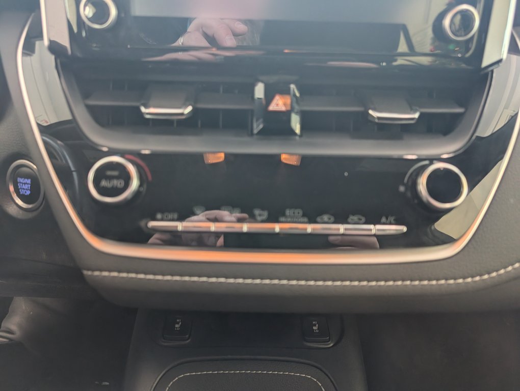 2022 Toyota Corolla Hatchback SE, AUTOMATIQUE, in Magog, Quebec - 17 - w1024h768px