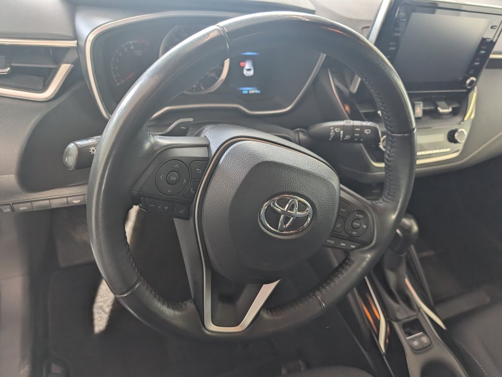 2022 Toyota Corolla Hatchback SE, AUTOMATIQUE, in Magog, Quebec - 12 - w1024h768px