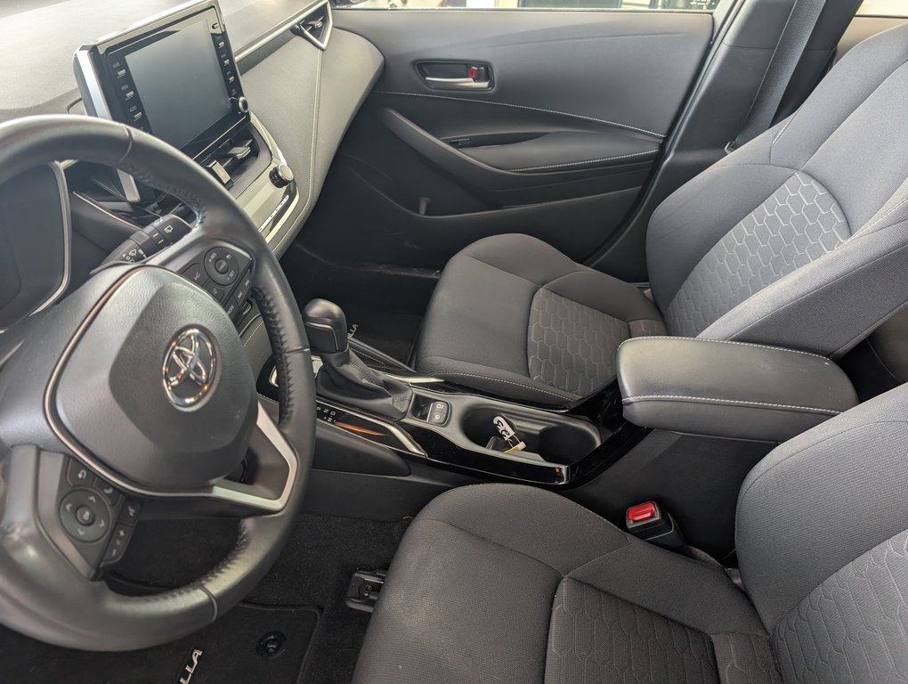 Toyota Corolla Hatchback AUTOMATIQUE, 2022 à Magog, Québec - 11 - w1024h768px