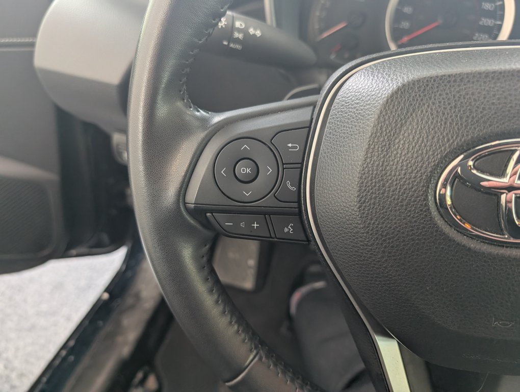 Toyota Corolla Hatchback AUTOMATIQUE, 2022 à Magog, Québec - 18 - w1024h768px