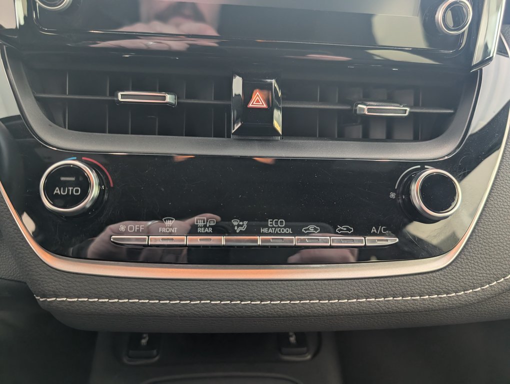 Toyota Corolla Hatchback AUTOMATIQUE, 2022 à Magog, Québec - 17 - w1024h768px