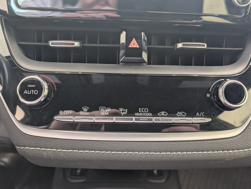 Toyota Corolla Hatchback SE, AUTOMATIQUE, 2022 à Magog, Québec - 17 - w1024h768px