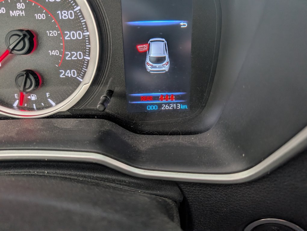 2022 Toyota Corolla Hatchback in Magog, Quebec - 20 - w1024h768px