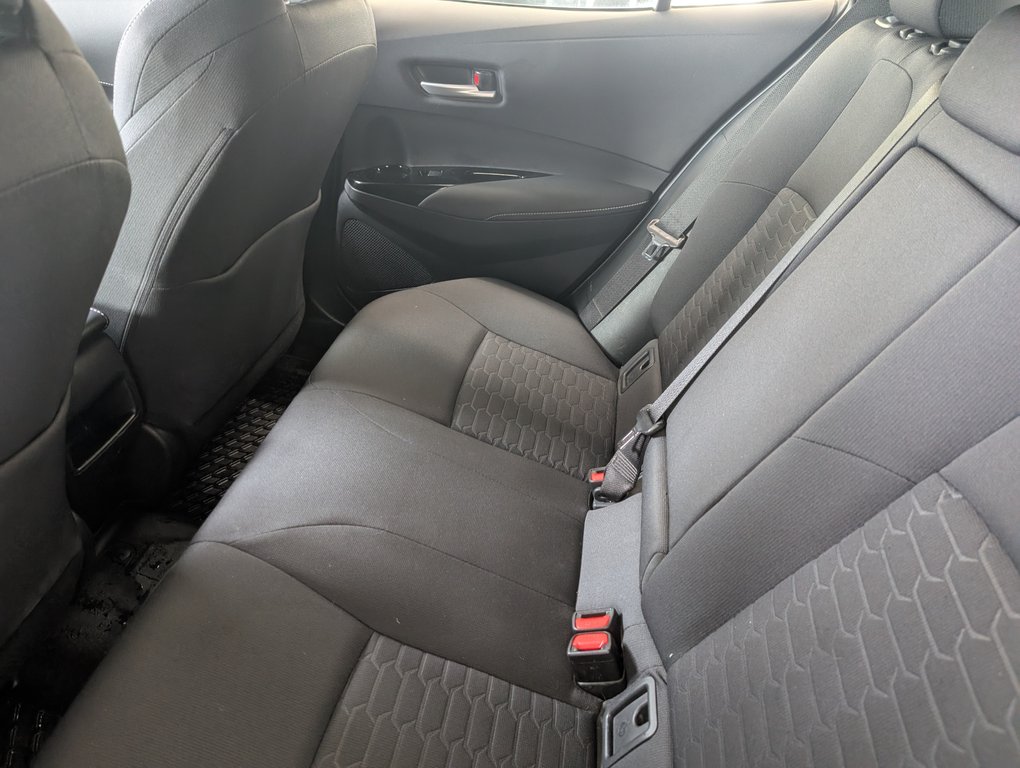 2022 Toyota Corolla Hatchback in Magog, Quebec - 10 - w1024h768px