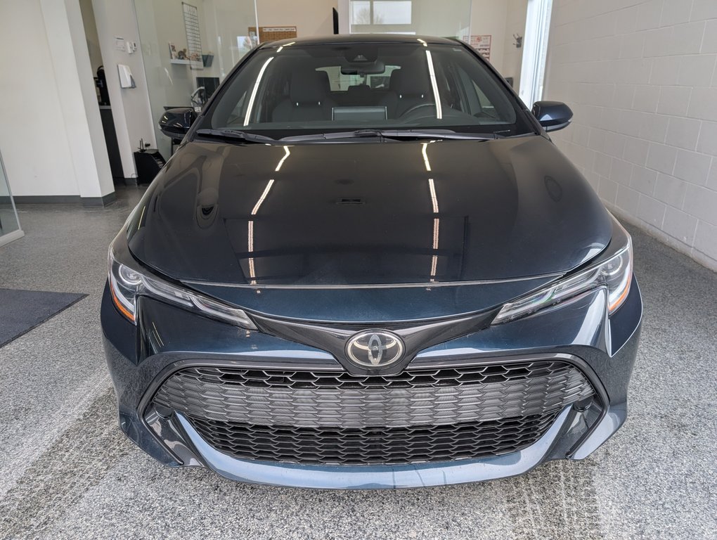 2022 Toyota Corolla Hatchback in Magog, Quebec - 5 - w1024h768px