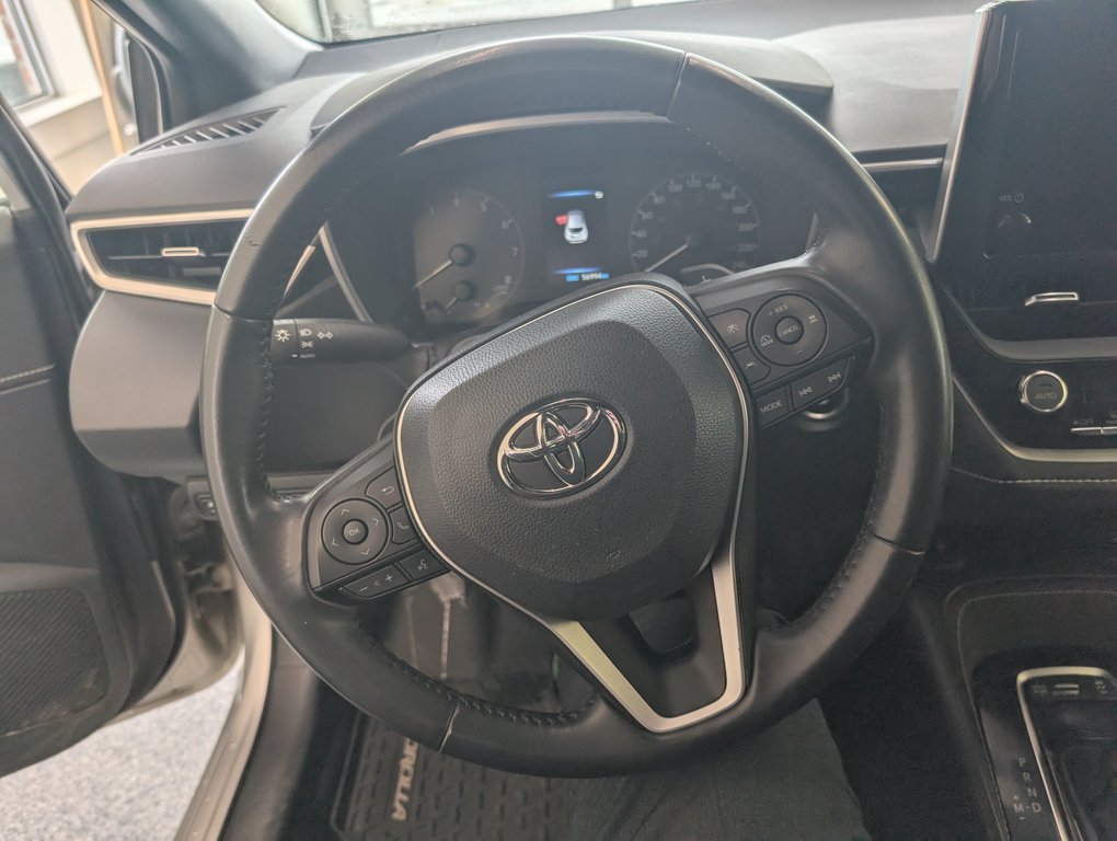 2023 Toyota Corolla Hatchback SE GARANTIE JUSQU EN 2027, in Magog, Quebec - 11 - w1024h768px