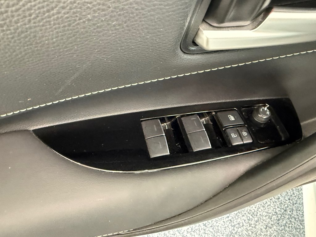 Toyota Corolla Hatchback  2023 à Magog, Québec - 10 - w1024h768px
