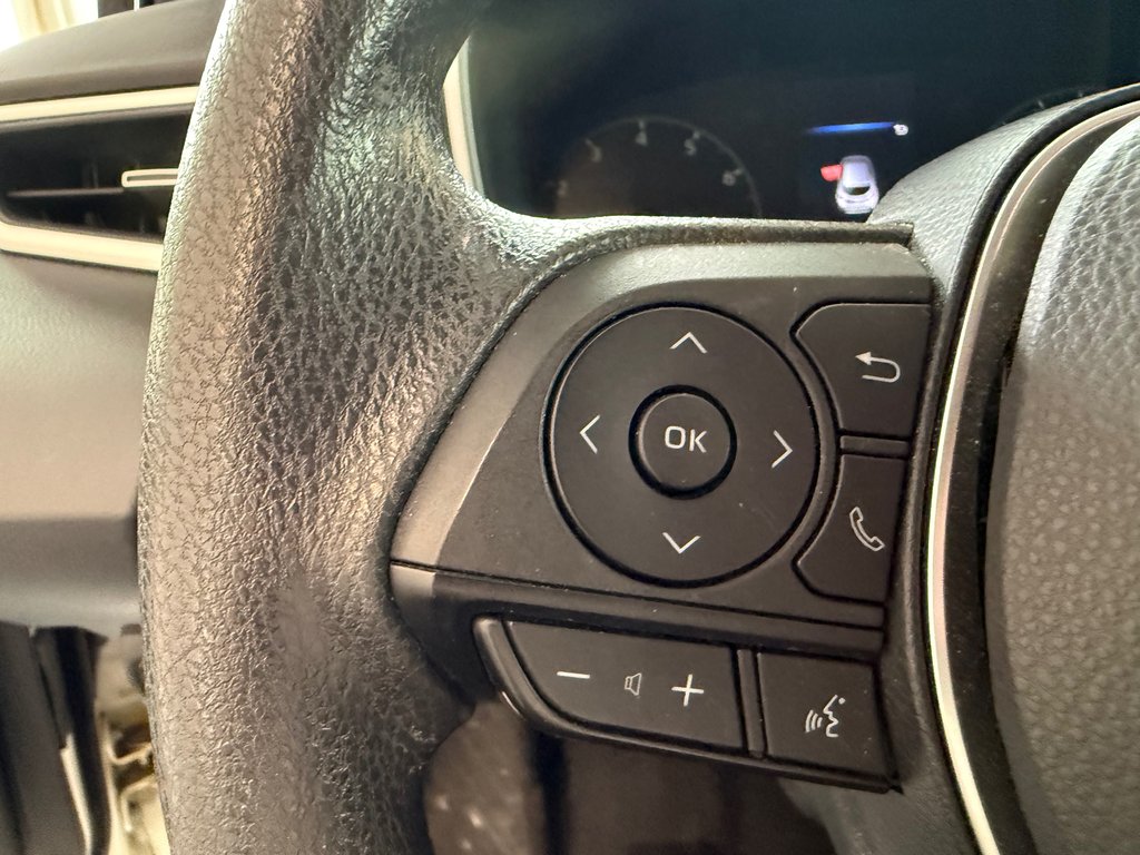 Toyota Corolla Hatchback  2023 à Magog, Québec - 13 - w1024h768px