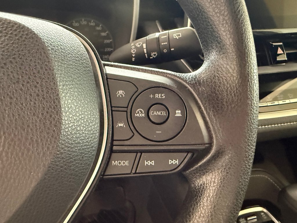 Toyota Corolla Hatchback  2023 à Magog, Québec - 12 - w1024h768px