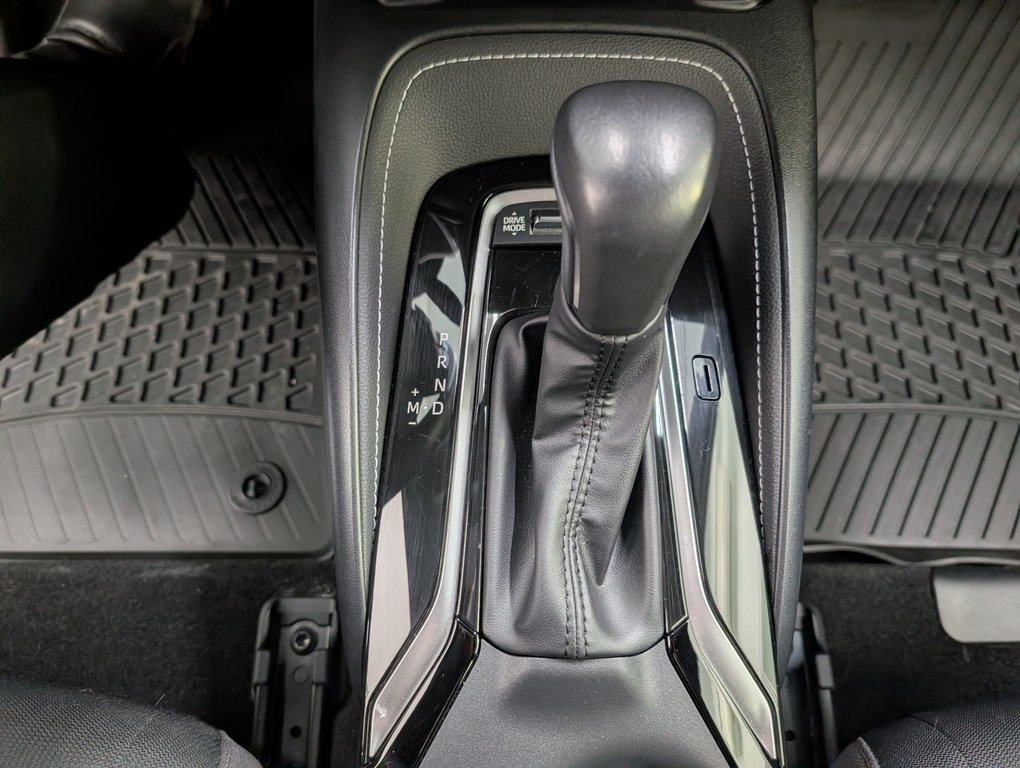 Toyota Corolla Hatchback SE 2023 à Magog, Québec - 16 - w1024h768px