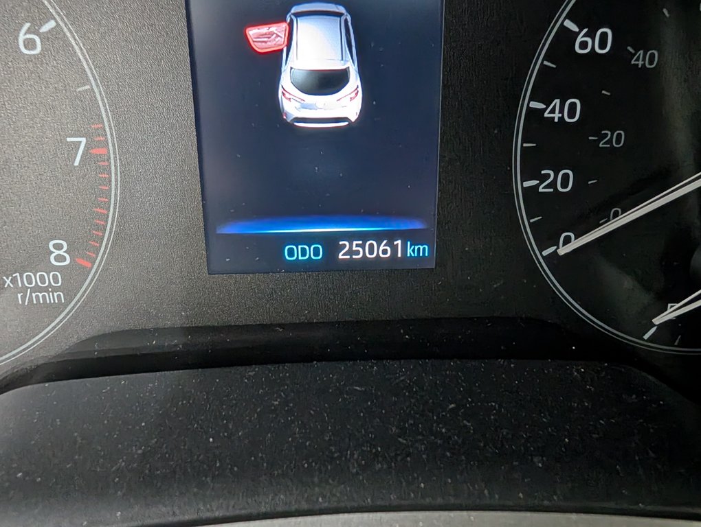 Toyota Corolla Hatchback SE 2023 à Magog, Québec - 21 - w1024h768px