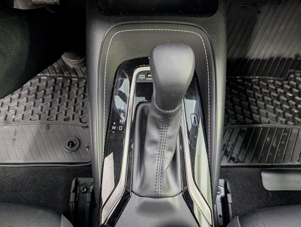 Toyota Corolla Hatchback SE, AUTOMATIQUE, 2024 à Magog, Québec - 16 - w1024h768px