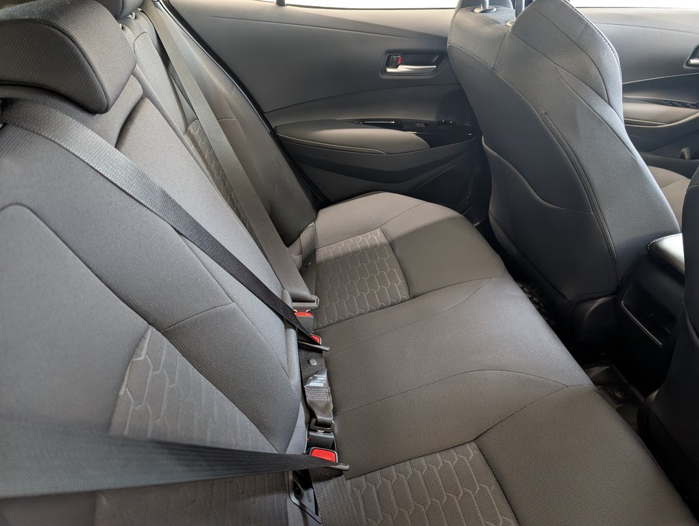 Toyota Corolla Hatchback SE, AUTOMATIQUE, 2024 à Magog, Québec - 8 - w1024h768px