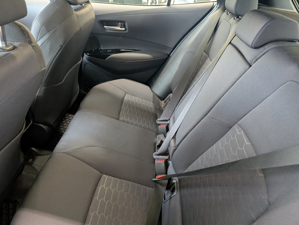 Toyota Corolla Hatchback SE, AUTOMATIQUE, 2024 à Magog, Québec - 11 - w1024h768px