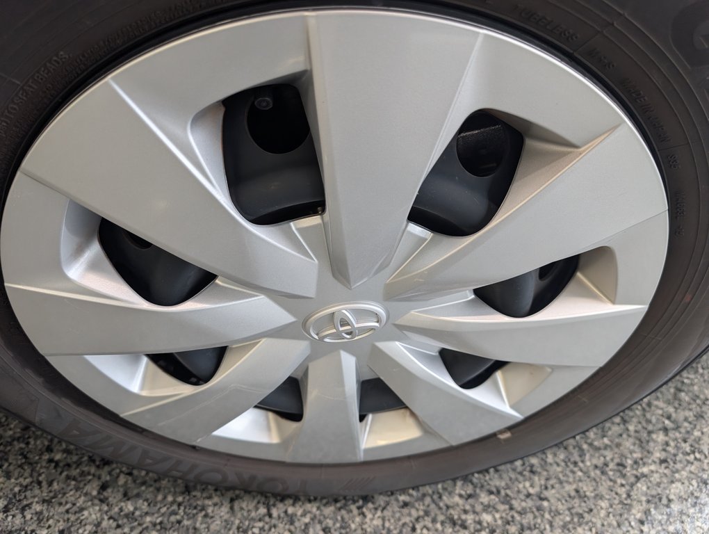 Toyota Corolla Hatchback SE, AUTOMATIQUE, 2024 à Magog, Québec - 23 - w1024h768px
