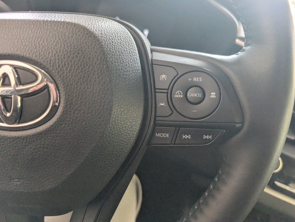 2023 Toyota COROLLA HYBRIDE LE AWD, in Magog, Quebec - 16 - w1024h768px