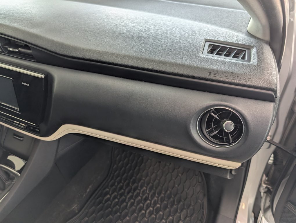 2017 Toyota Corolla iM A/C, in Magog, Quebec - 10 - w1024h768px