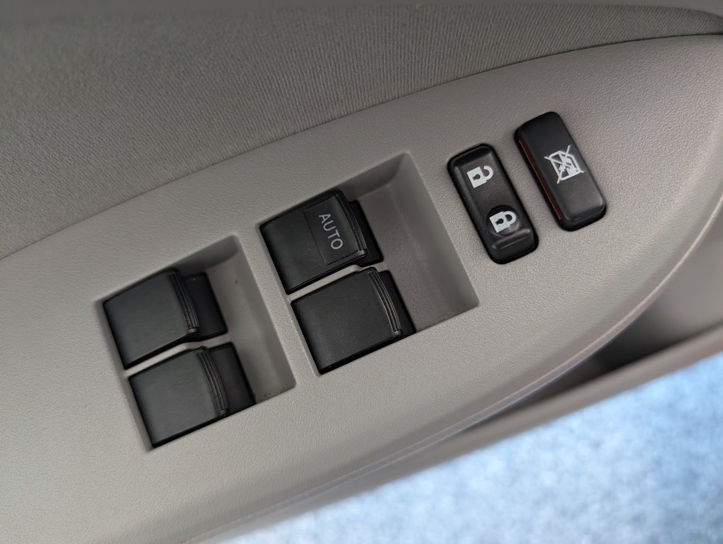 2010 Toyota Corolla CE, AUTOMATIQUE, A/C, in Magog, Quebec - 13 - w1024h768px