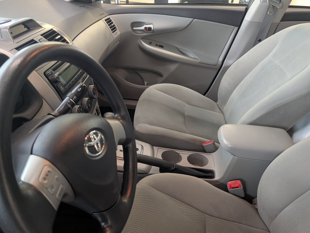 2012 Toyota Corolla LE, AUTOMATIQUE, A/C, in Magog, Quebec - 8 - w1024h768px