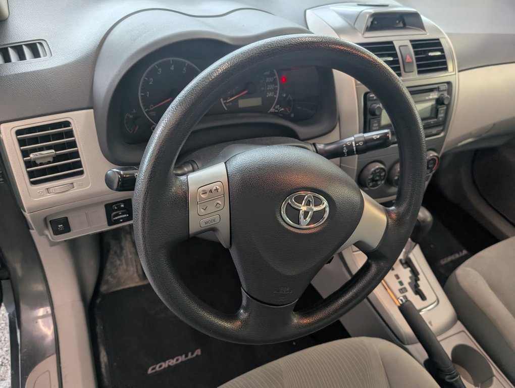 2012 Toyota Corolla LE, AUTOMATIQUE, A/C, in Magog, Quebec - 9 - w1024h768px