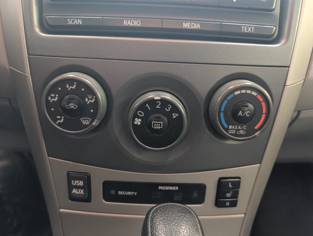 2012 Toyota Corolla LE, AUTOMATIQUE, A/C, in Magog, Quebec - 14 - w1024h768px