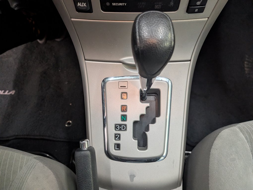 2012 Toyota Corolla LE, AUTOMATIQUE, A/C, in Magog, Quebec - 12 - w1024h768px