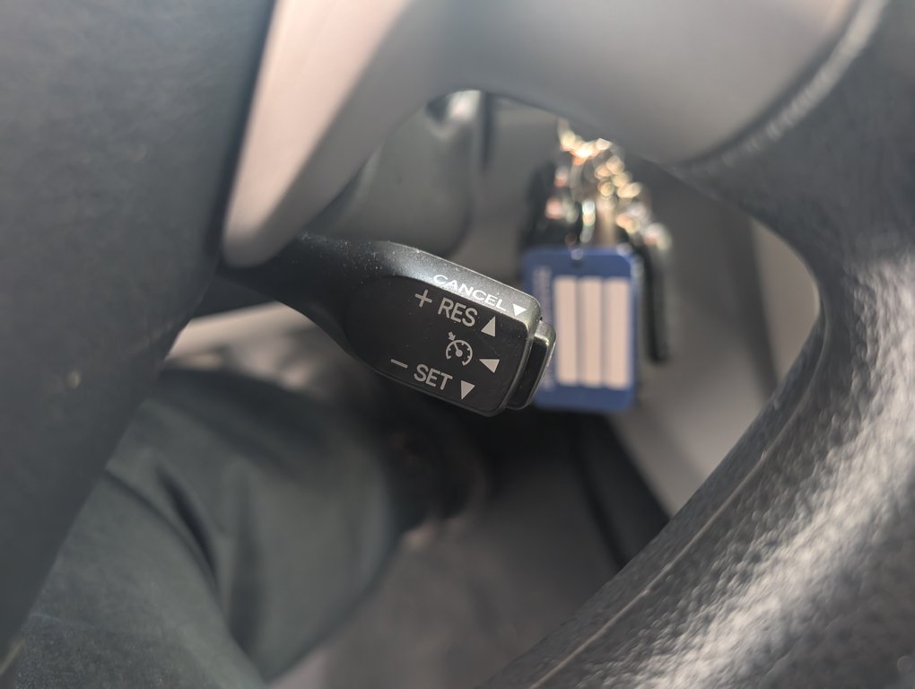 2012 Toyota Corolla LE, AUTOMATIQUE, A/C, in Magog, Quebec - 17 - w1024h768px