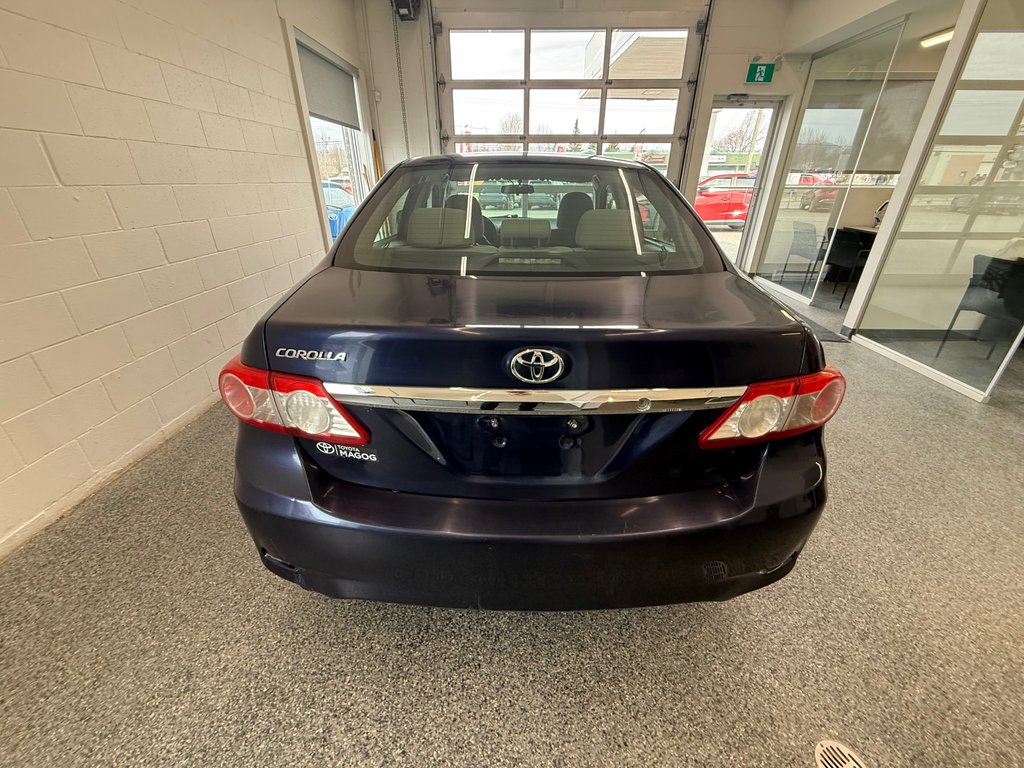2012 Toyota Corolla CE in Magog, Quebec - 4 - w1024h768px