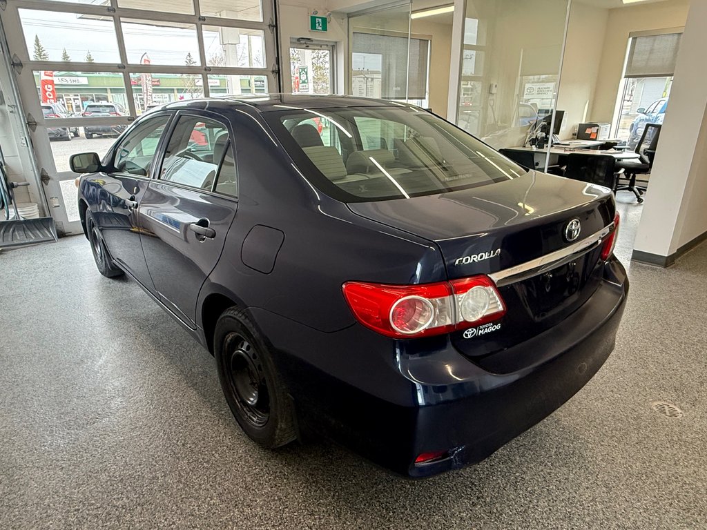 2012 Toyota Corolla CE in Magog, Quebec - 5 - w1024h768px