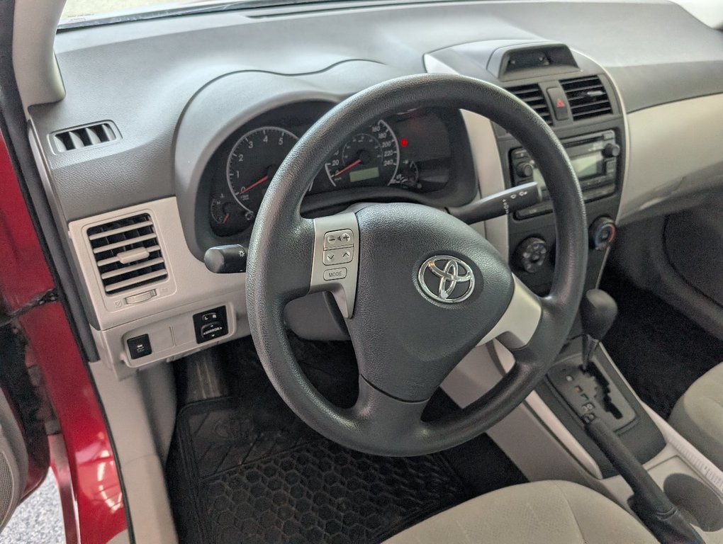 2013 Toyota Corolla CE, AUTOMATIQUE, SEULEMENT 17500KM in Magog, Quebec - 13 - w1024h768px