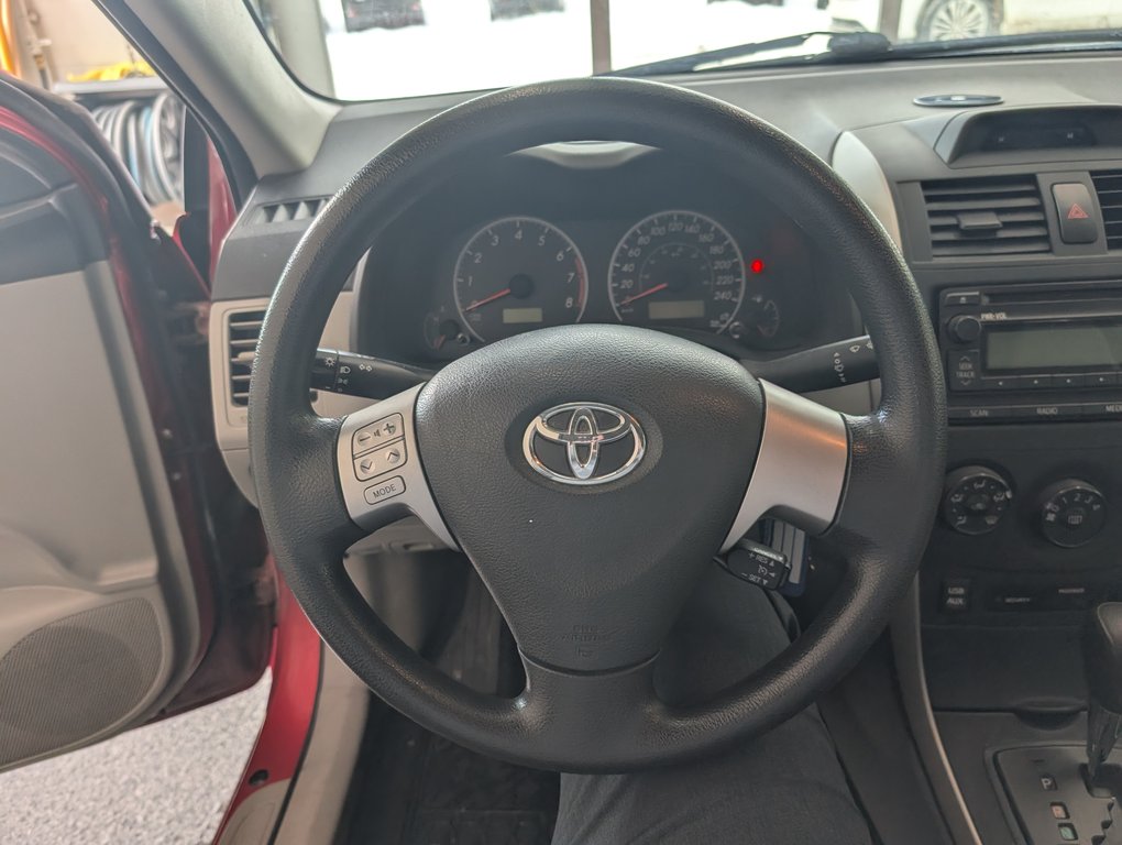 Toyota Corolla CE, AUTOMATIQUE, A/C, 2013 à Magog, Québec - 14 - w1024h768px