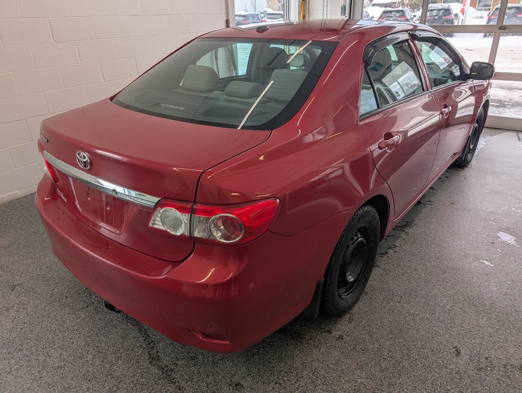 Toyota Corolla CE, AUTOMATIQUE, A/C, 2013 à Magog, Québec - 3 - w1024h768px