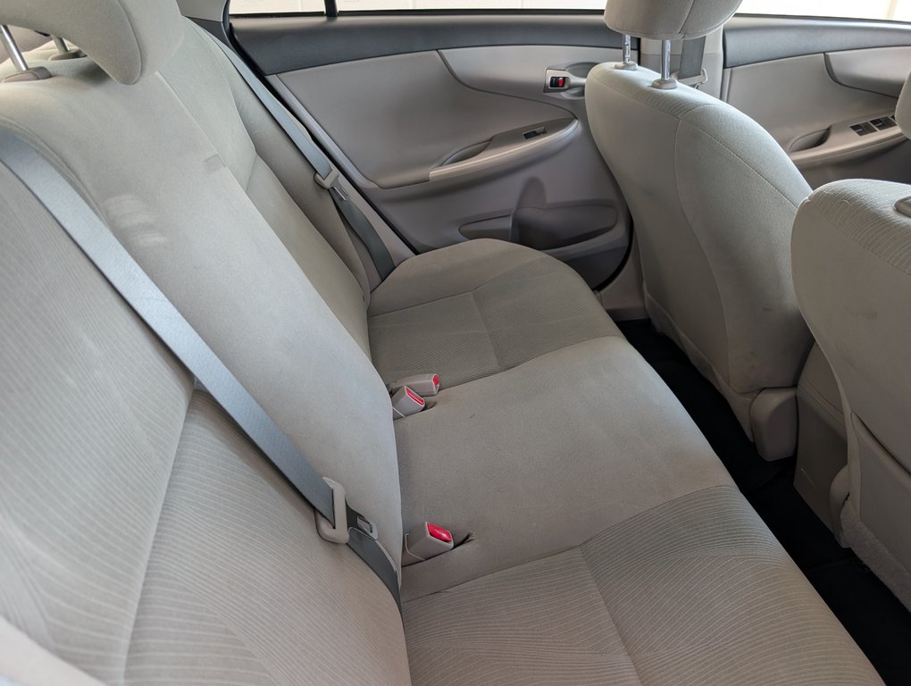 Toyota Corolla LE, TOIT, A/C, AUTOMATIQUE, 2013 à Magog, Québec - 6 - w1024h768px