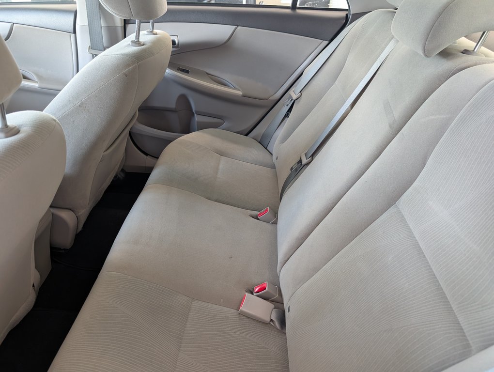 Toyota Corolla LE, TOIT, A/C, AUTOMATIQUE, 2013 à Magog, Québec - 9 - w1024h768px