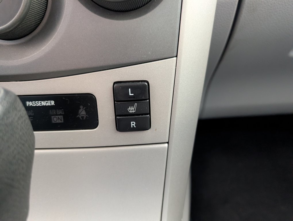 Toyota Corolla LE, TOIT, A/C, AUTOMATIQUE, 2013 à Magog, Québec - 15 - w1024h768px