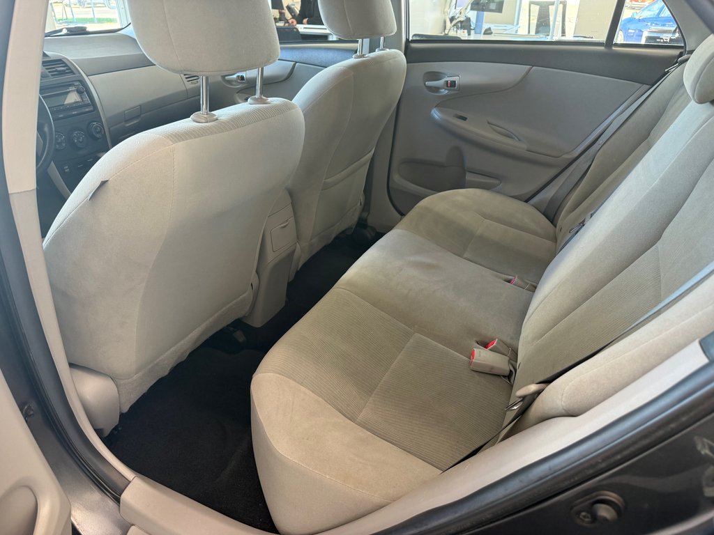 Toyota Corolla LE AUTOMATIQUE, 2013 à Magog, Québec - 10 - w1024h768px