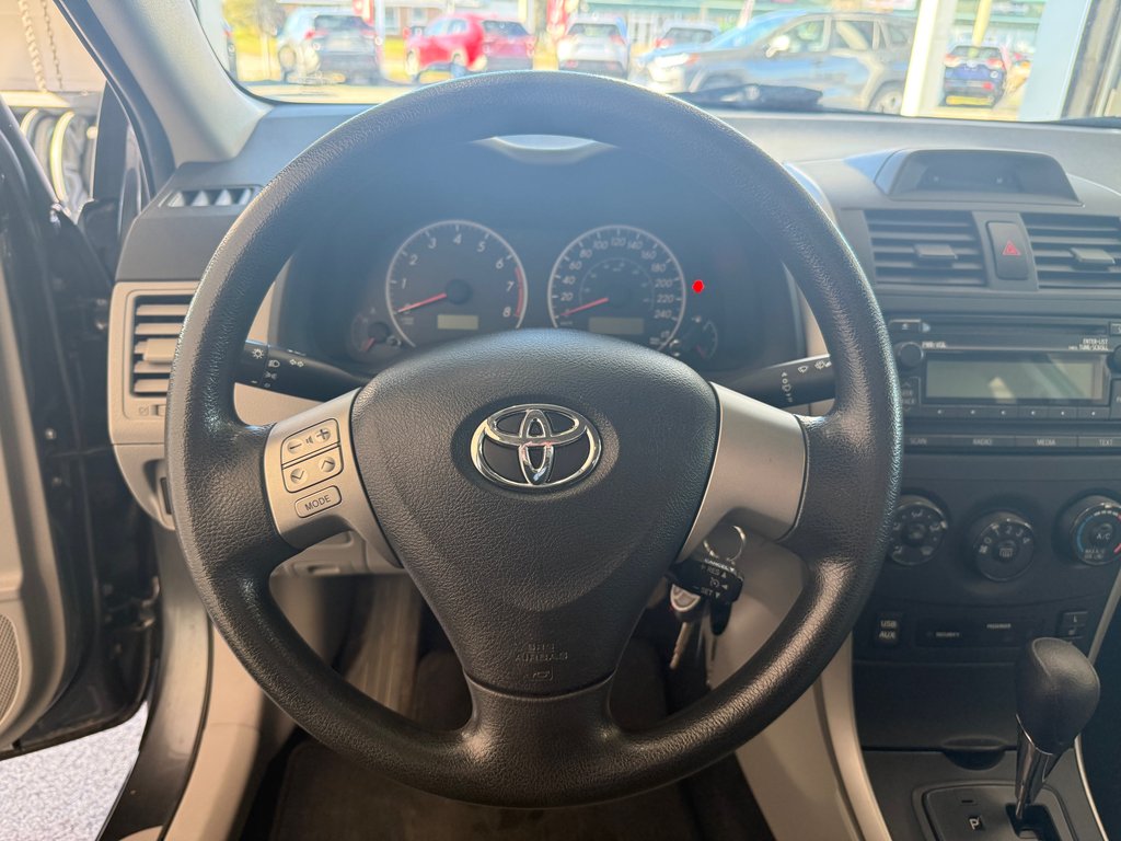 Toyota Corolla LE AUTOMATIQUE, 2013 à Magog, Québec - 13 - w1024h768px